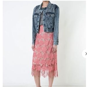 🔥NWT ALICE+OLIVIA studded denim jacket